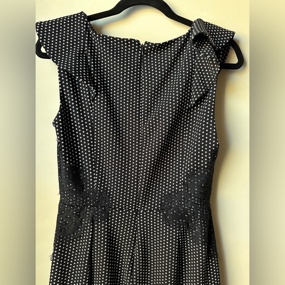 ELLE Dress Women's Size 4 Black White Round Neck Back Closure Zip - Picture 7 of 7